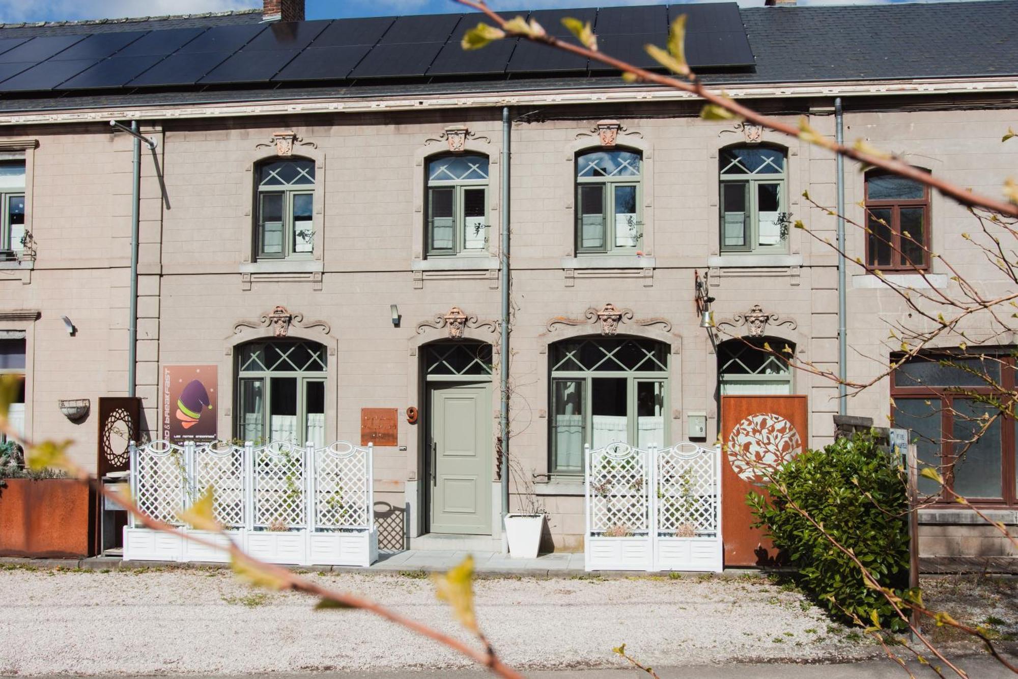Maison D'Hote Les Notes Endormies Suite Le Refuge Walcourt Экстерьер фото