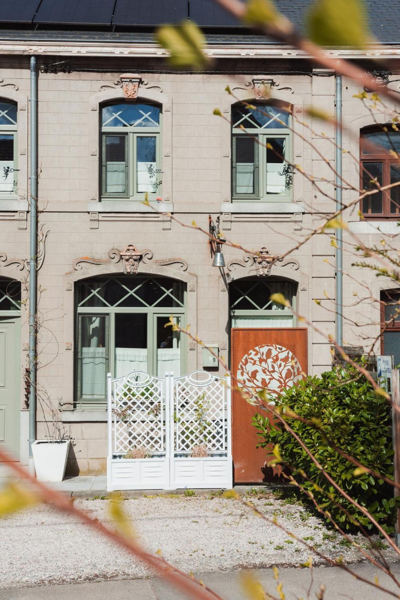 Maison D'Hote Les Notes Endormies Suite Le Refuge Walcourt Экстерьер фото