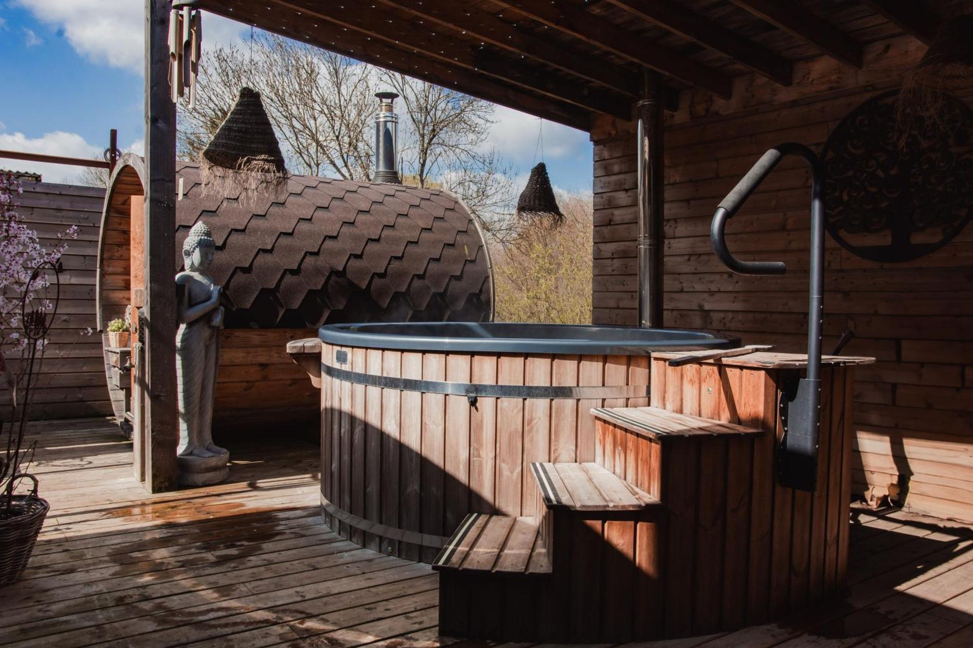 Maison D'Hote Les Notes Endormies Suite Le Refuge Walcourt Экстерьер фото