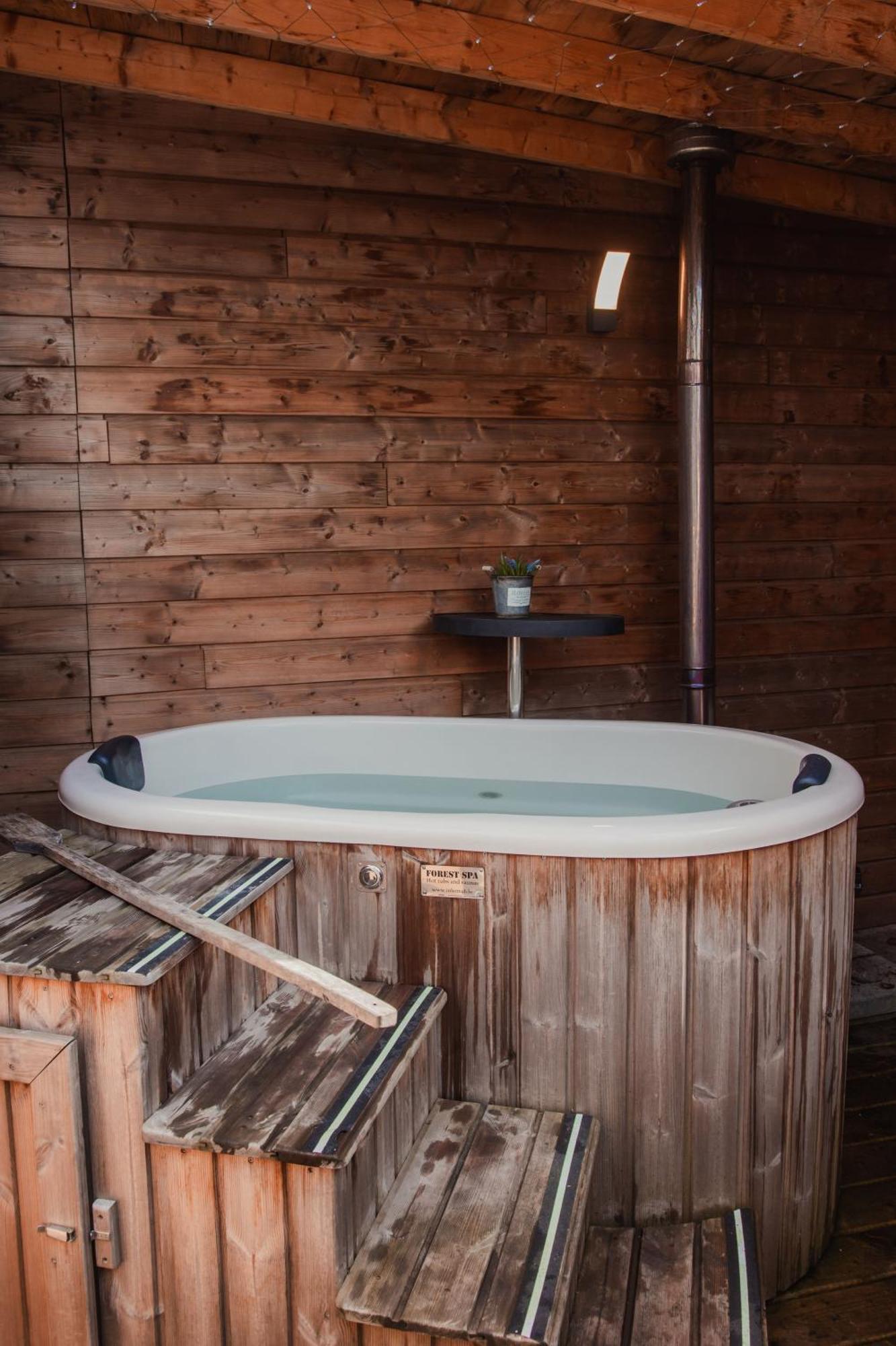 Maison D'Hote Les Notes Endormies Suite Le Refuge Walcourt Экстерьер фото